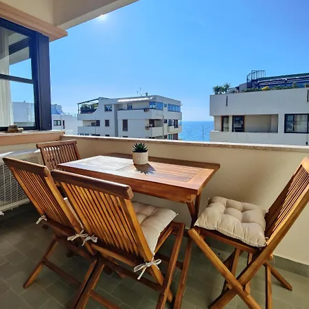 Apartment Madre Natura - Seafront & Luxury Design House *